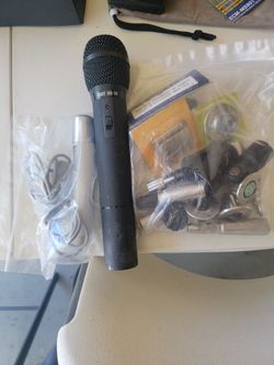 Nady UH-10 Wireless Handheld Microphone