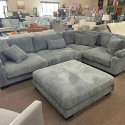 For Sale - Modular Sectional Sofa with Ottoman!!! Ask For Price !!! Preguntar Precio 