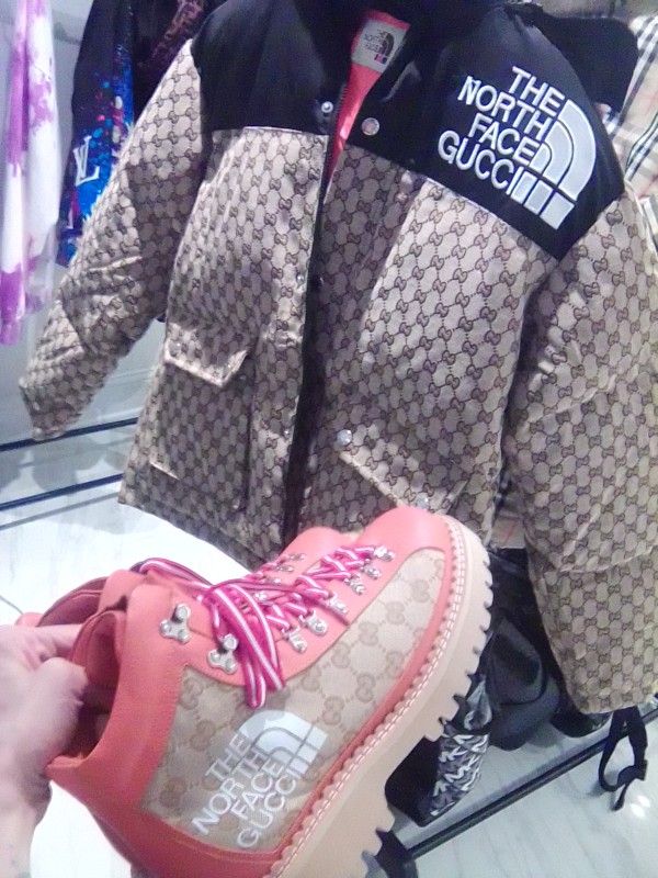 North Face Gucci Puffer Jacket Fits Like Large W/ Size 10 Orange North Face Gucci Boots