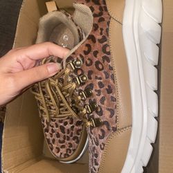 XPACS Womens Walking Shoes , Comfortable Arch Support Shoes for Flat Foot, Diabetic, Pain Relief, Orthopedic Casual Sneakers for 