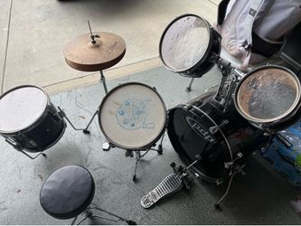 Drum Set, 7 pieces