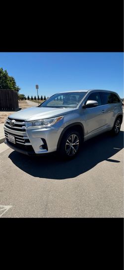2017 Toyota Highlander
