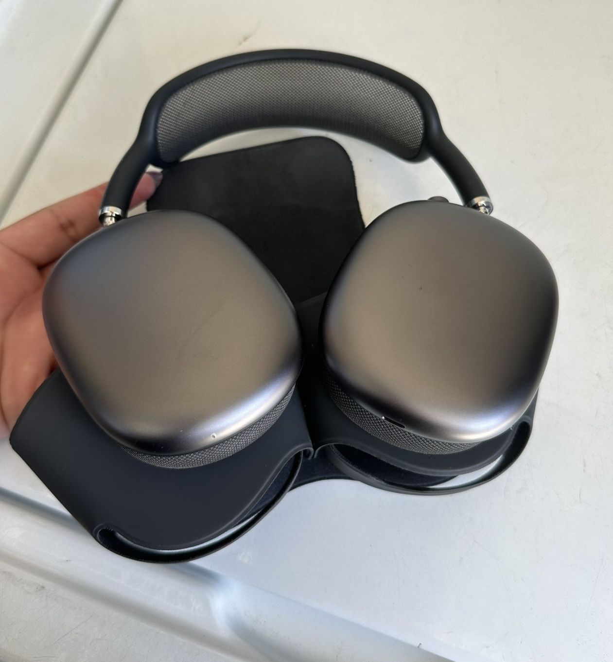 Apple Air Pod Max Headphones