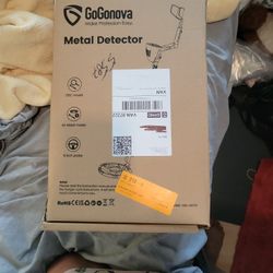 GoGoonova Make Profession Easy Metal Detector  MD-4070 Need To Sale Before June 18 If Possible. 