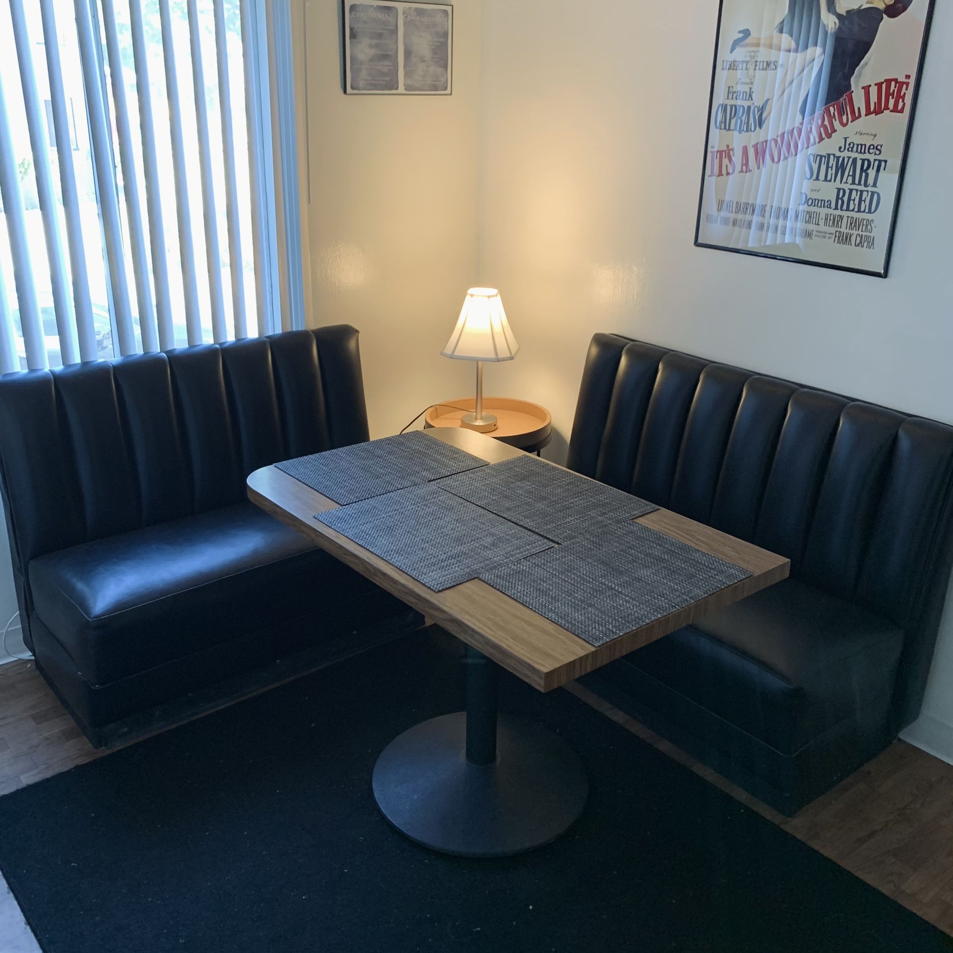 Restaurant Booth Set