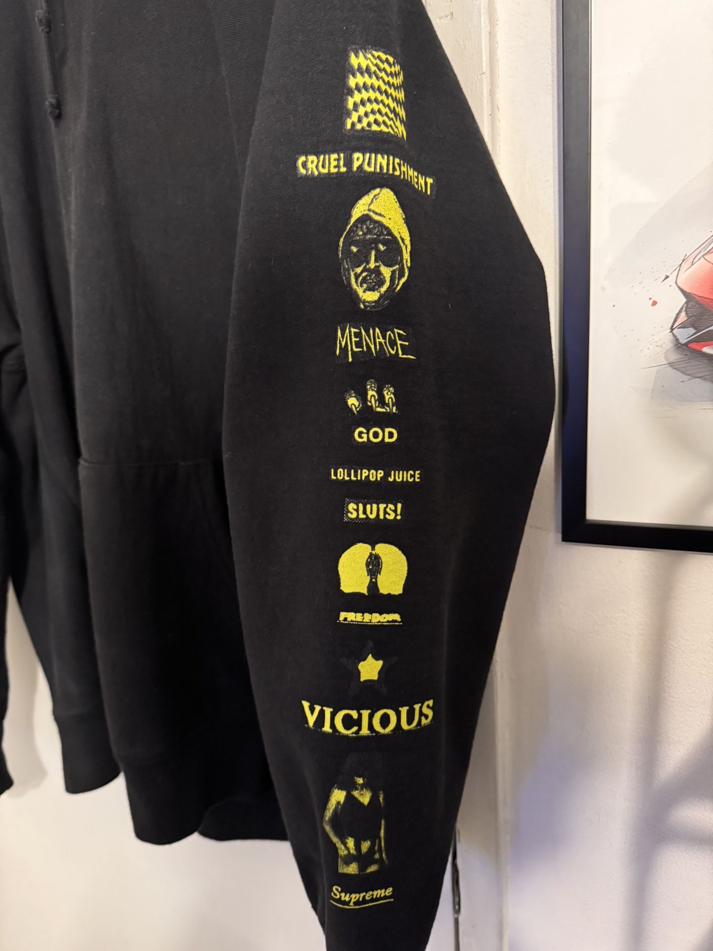 Supreme hoodie