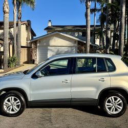 Volkswagen Tiguan S 2014