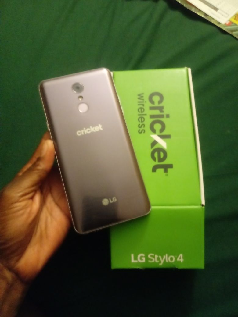 Lavender/ color Lg stylo 4 with Cricket
