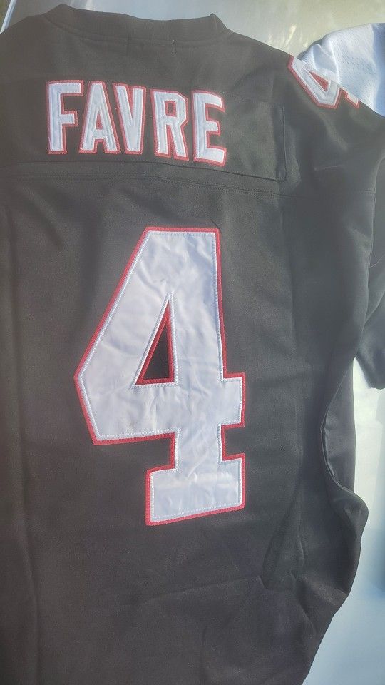 BUNDLE OF JERSEYS MAJORITY WITH TAGS