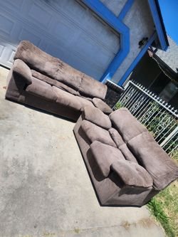 Free Couches need gone modesto
