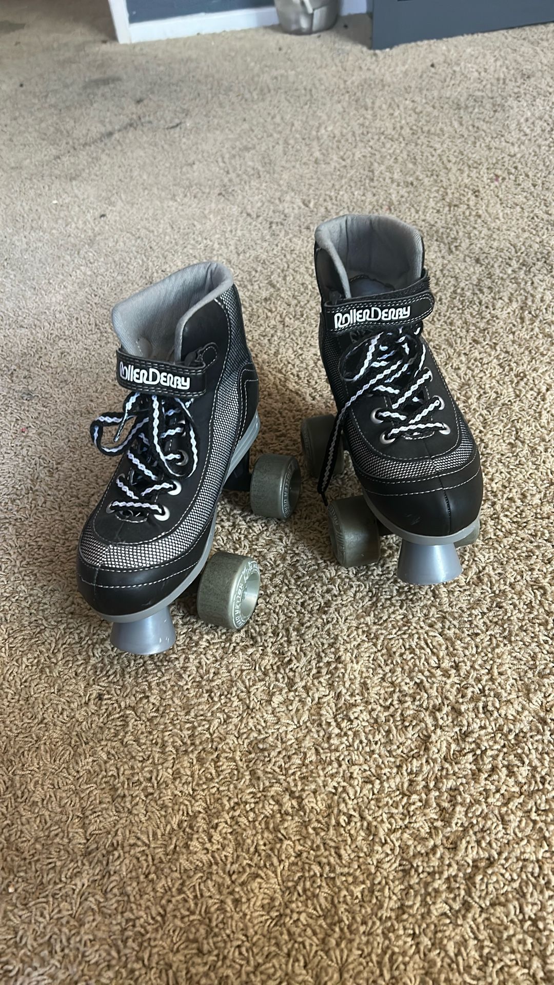 Black Roller Skates Size 3