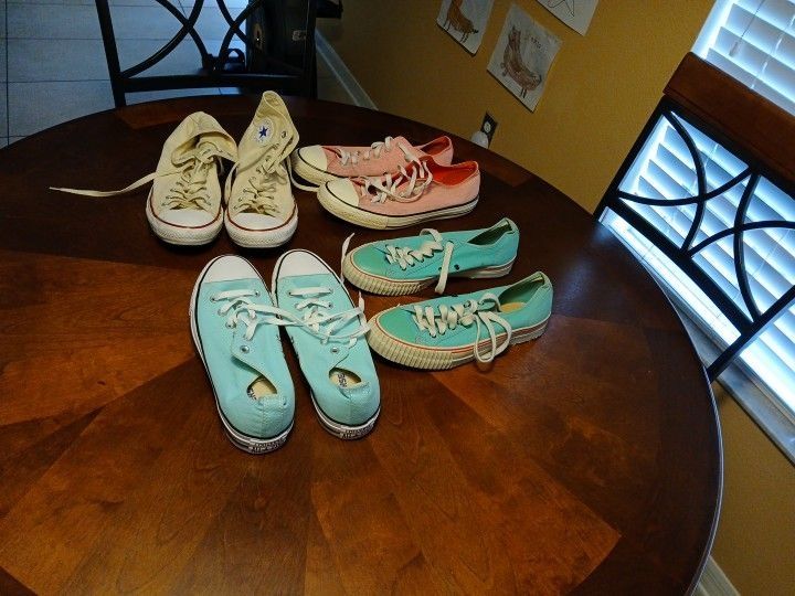 4 Pairs Converse Shoes Size 9