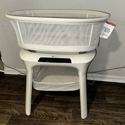 Mamaroo Bassinet