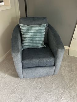 Swivel chair