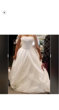 Vera Wang White Wedding Dress – Size 10