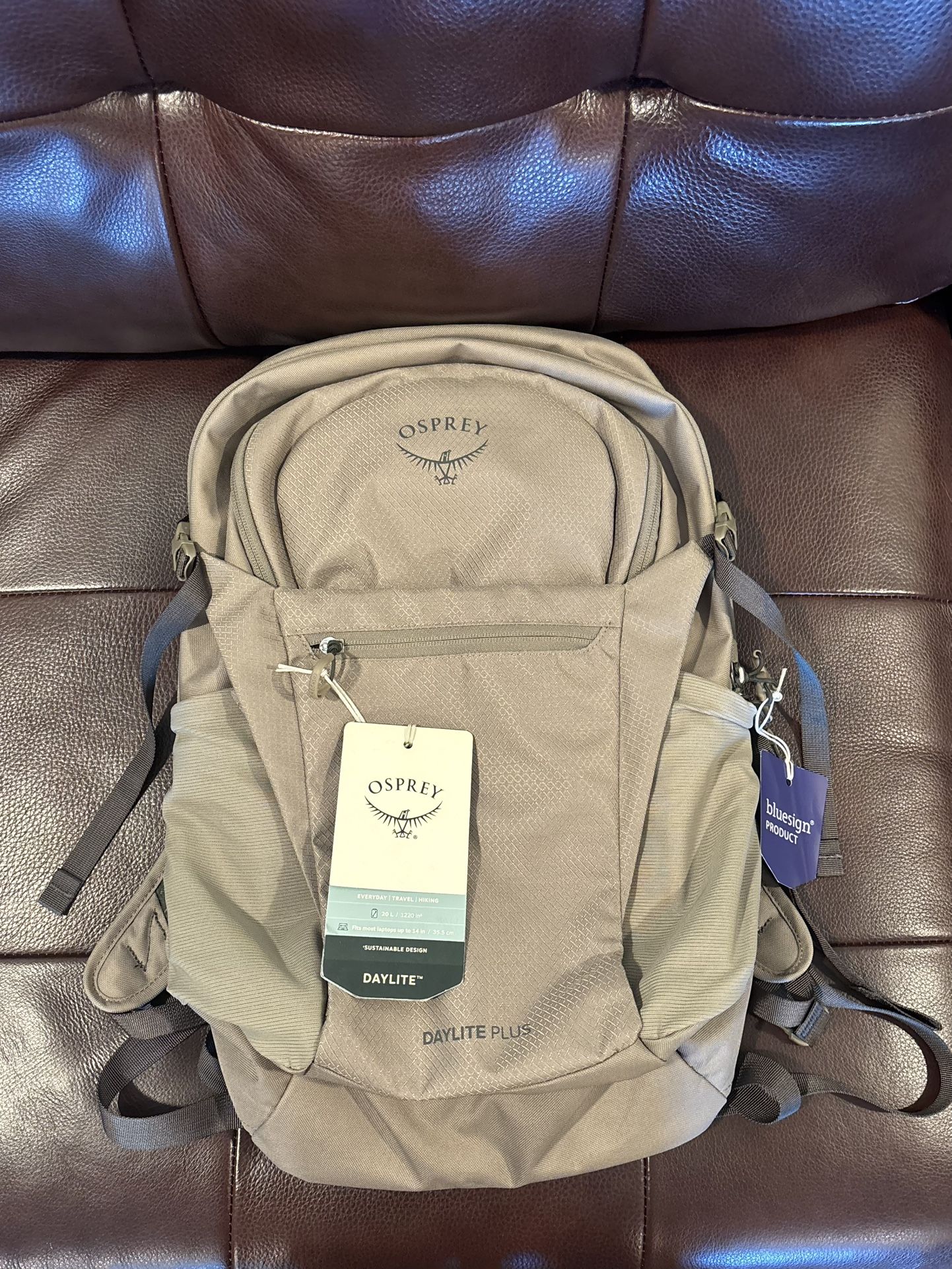 Brand New Unused - Osprey Daylite Plus Pack Shade Tan 20L