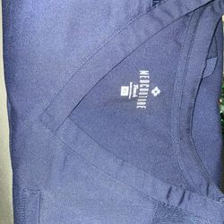 MedCouture Tuck In Shirt Size XL 