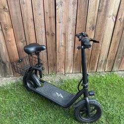 Electric Bike Used Comes With Two Keys And The Charger