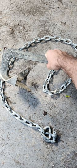 Claw Anchor Lewmar (4.4lbs) plus 6ft chain