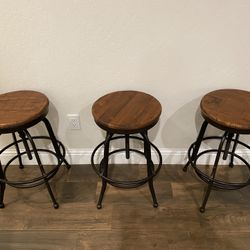 Pottery Barn Leary Reclaimed Wood Swivel Counter Stool