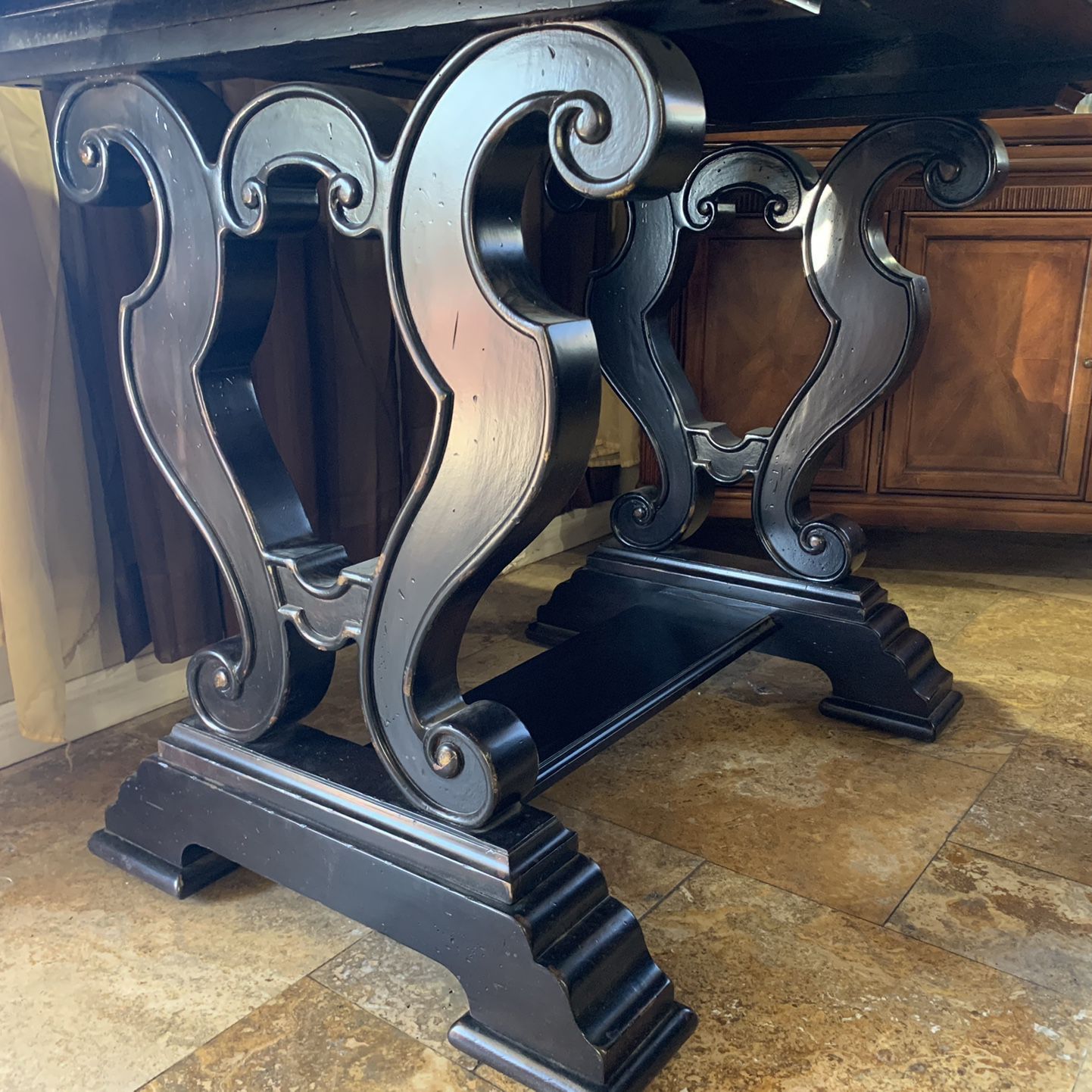 Kingstown Sienna Bistro Tommy Bahama Dinning Table
