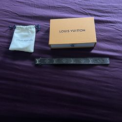 LV bracelet 