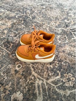 Nike toddler 6C