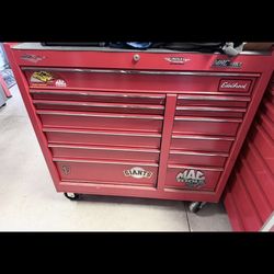 Mac Tools Racing 41” Chest 13 Drawers Tool Box In Great Condition All Drawers Work Great & Smooth w/lock & Key That Works Great. Great Solid Tool Box 