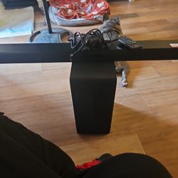 LG 300 W Sound Bar With Wireless Subwoofer