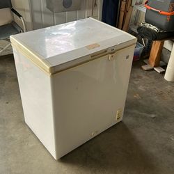 GE Chest Freezer