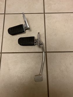 Honda goldwing brake pedal and front side pegs