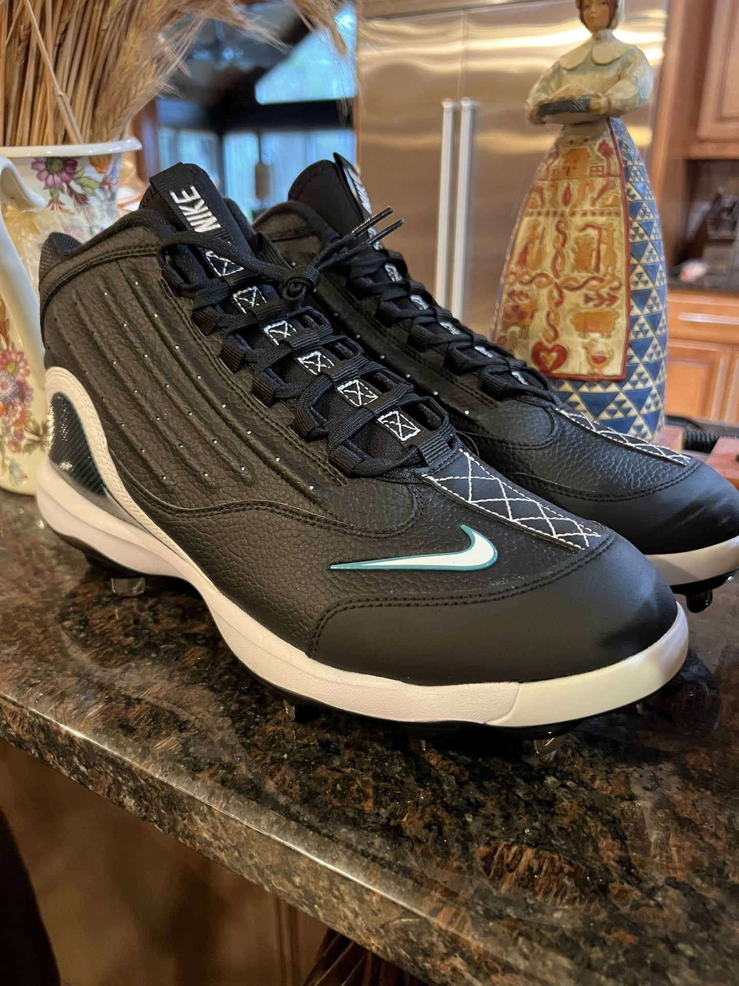 Ken Griffey 2 Cleats