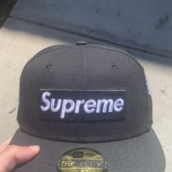 Supreme Hat