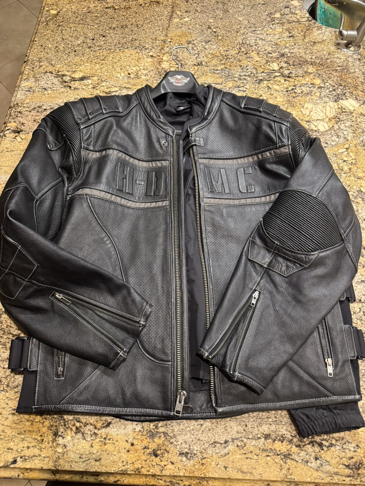 HARLEY DAVIDSON 2XL leather SWAT jacket black HDMC embossed 97107