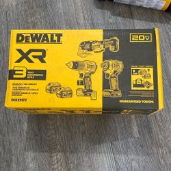 Dewalt  3 Tools  Combo Kit. Brushless   Model. DCK350 T2