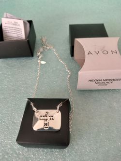 Avon Hidden Messages Necklace Cross ✝️