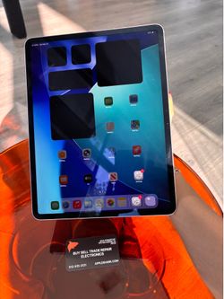 iPad Air 13” M2 Chip 128GB! 90 Day warranty! We offer financing.