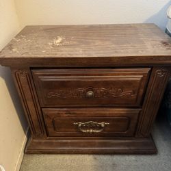 Two Night Stands With Two Matching Mirrors 