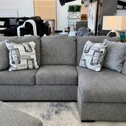 Brand New/ Gray Sofa Chaise, Seccional, Couch, Sectional/ Delivery Available 