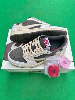 Nike Travis Scott Reverse Mocha