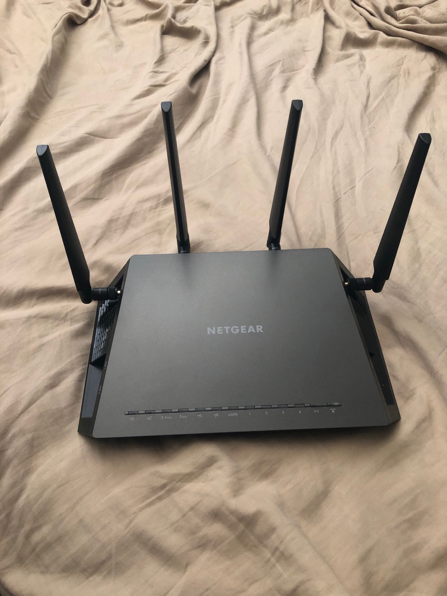 Netgear Nighthawk X4S AC2600 Smart WiFi Router Model R7800