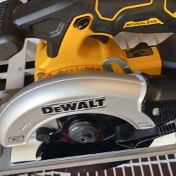 DEWALT DCS 56620-Volt MAX Cordless 6-1/2 in. Circular Saw (Tool-Only) solo Herramienta 