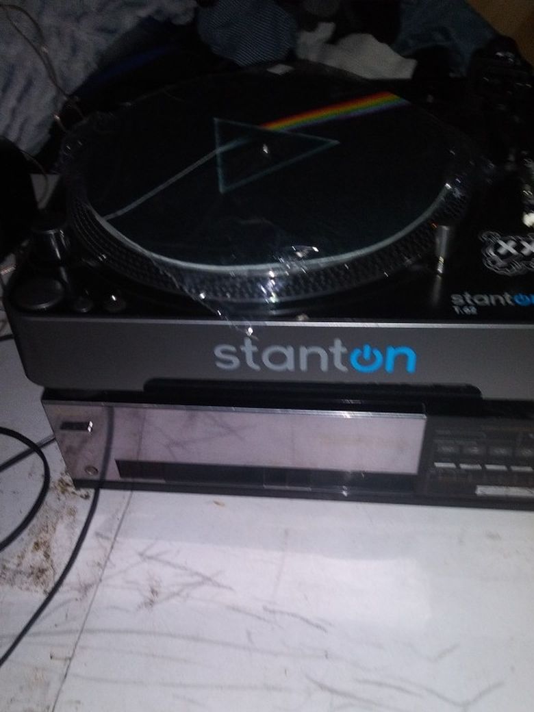 Stanton Dj Turn Table T.62. Mitsubishi Reciever And 6 Samsung Speakers With Bass Box