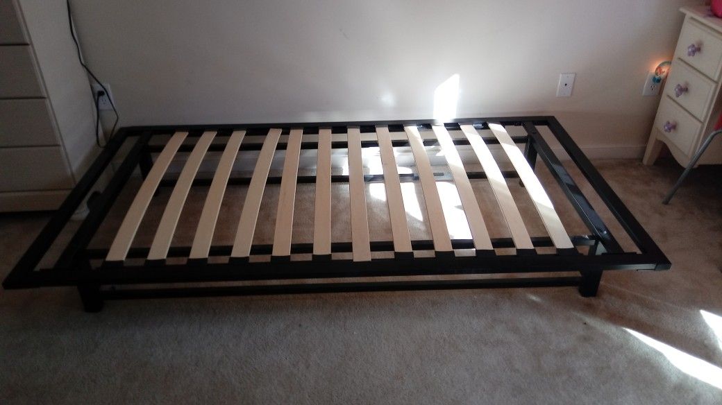 Black Metal Platform Bed