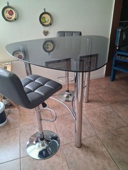 Kitchen table
