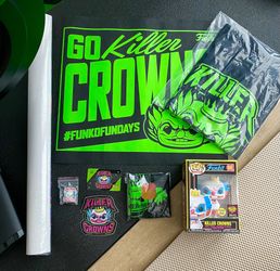 2022 SDCC Funko Fundays Killer Crowns Funko Pop Blacklight Collector’s Bundle Set