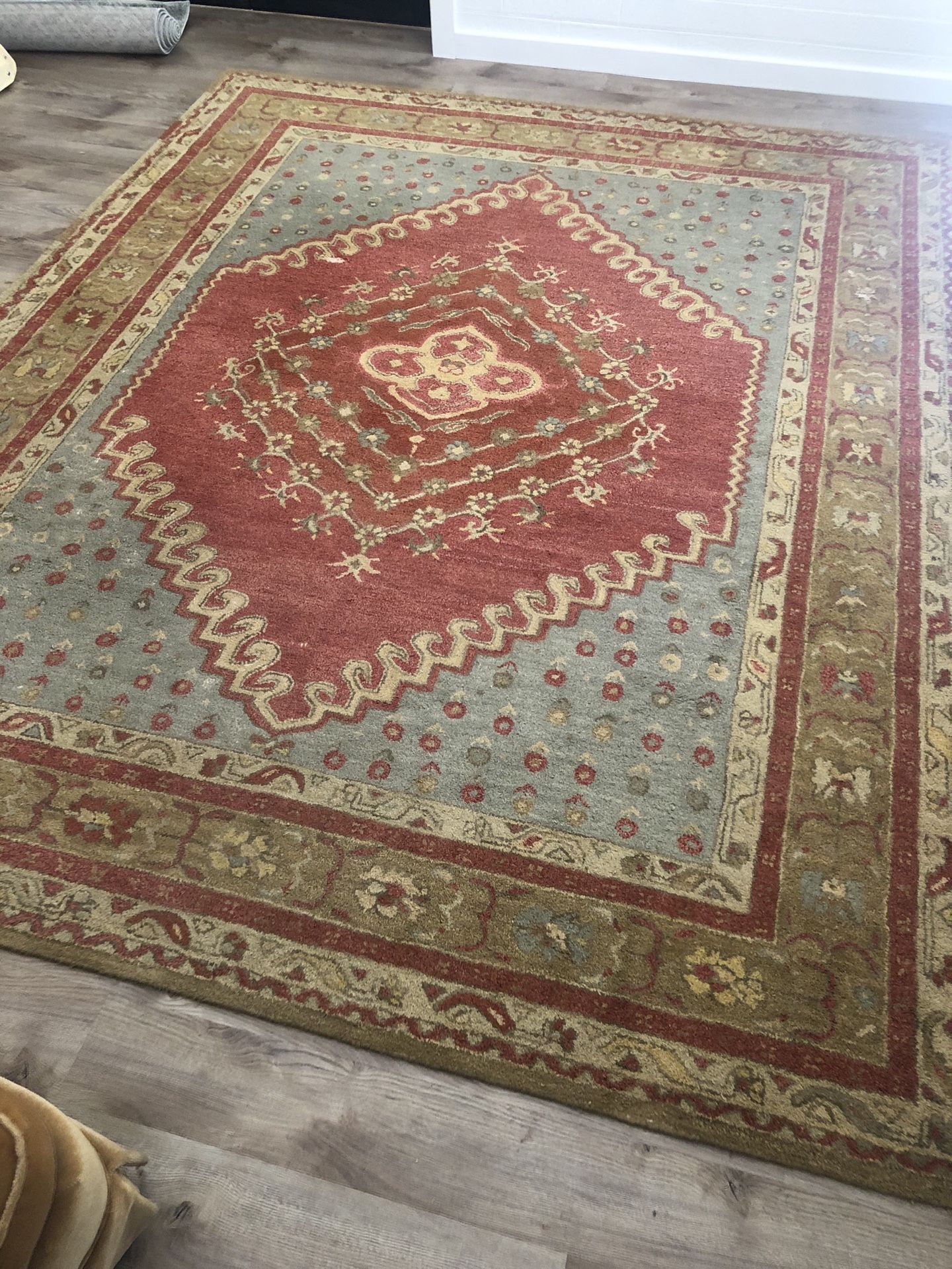 Pottery Barn 8x10 rug for Sale in Phoenix, AZ OfferUp