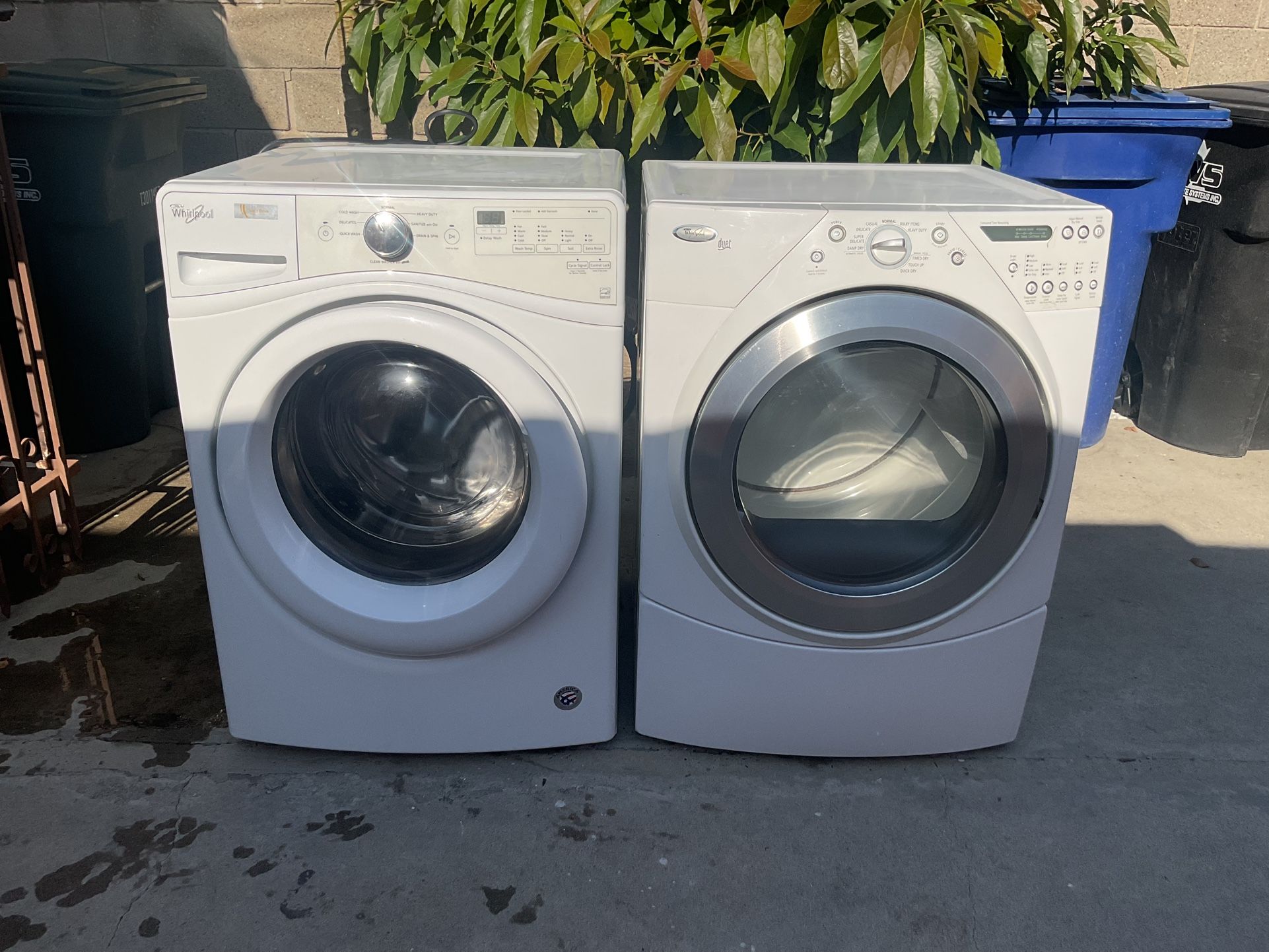 Washer And  Gas dryer Whirlpool 
