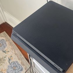 PS4 Slim With Camo PS4 Controller