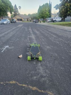 Electric skateboard